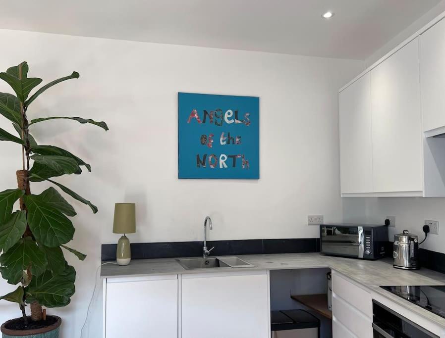 Poets Rest, Free Parking, Ev Socket Fees Apply Walk To Beach Brighton Екстериор снимка